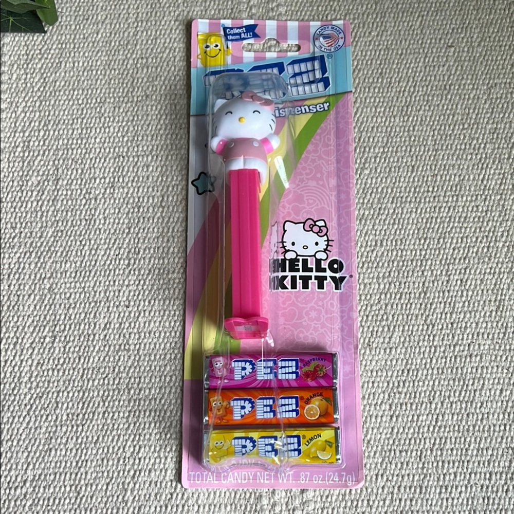 🍭Hello Kitty Pink candy Dispenser & candy